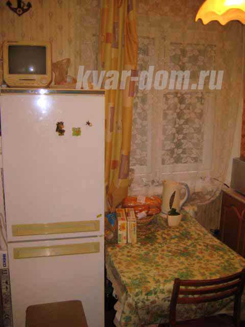 двухкомнатную квартиру в г. Домодедово, ул. Школьная .
