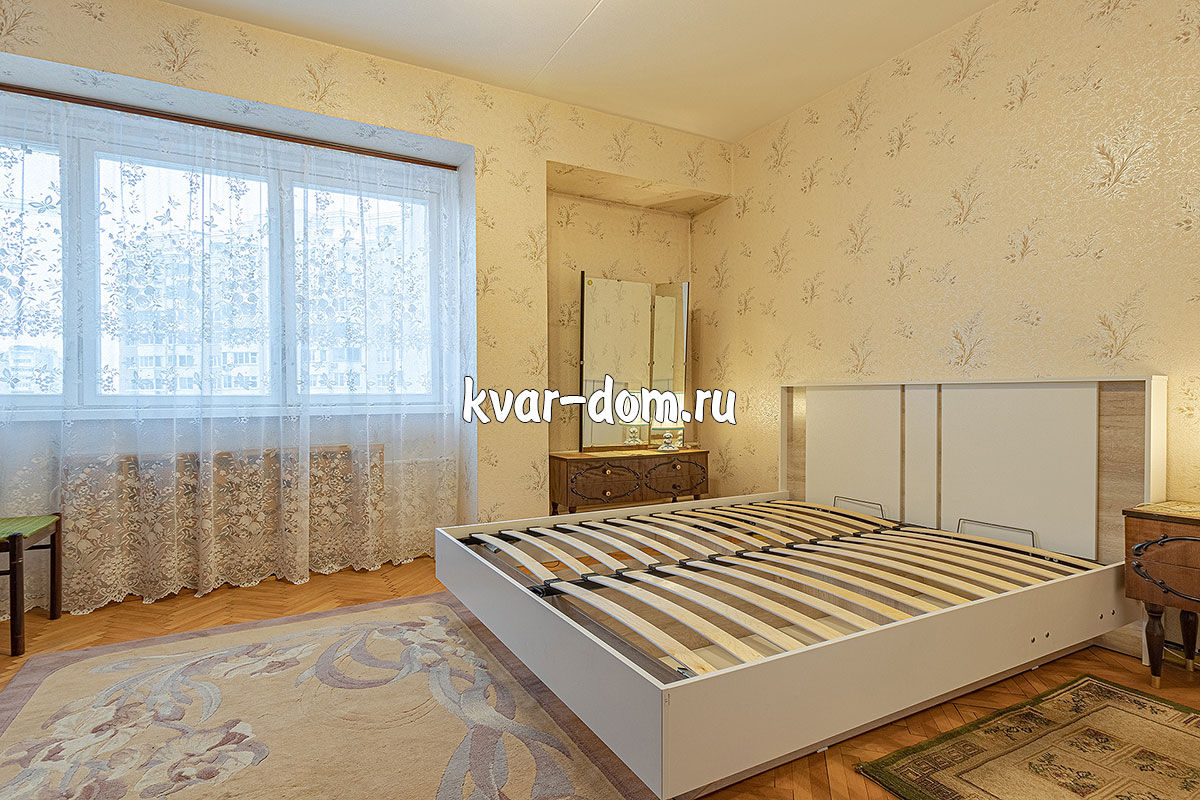 Снять квартиру Матвеевская 38