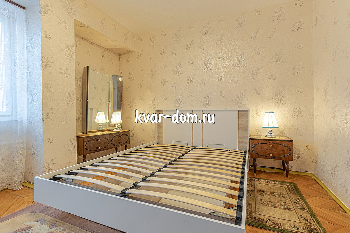 Снять квартиру Матвеевская 38