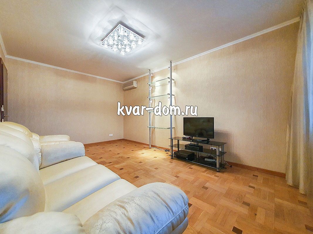 Снять квартиру метро Орехово Маршала Захарова 12